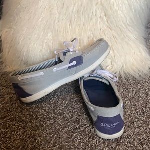 Women’s sperry boat shoes